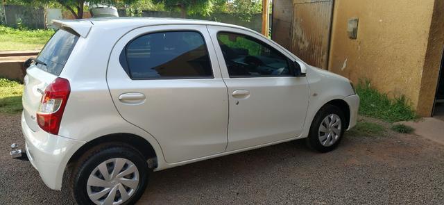 Toyota Etios Hatch 2015 - Foto 3