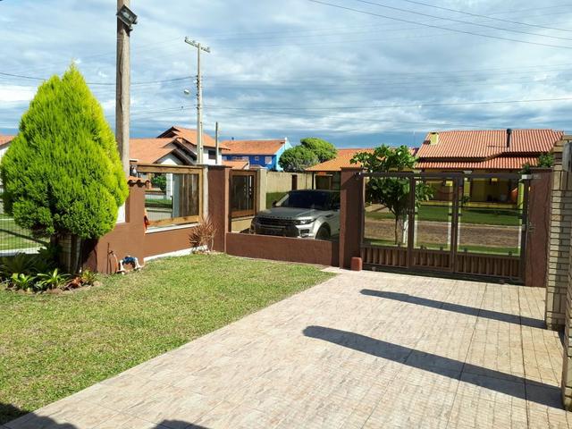 Casa em Imbé 4 dormitórios C/piscina - Foto 5