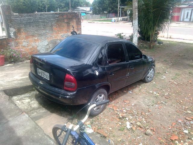 Vendo Corsa classic ano 2002 - Foto 3
