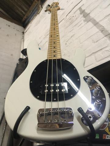 Baixo Ernie Ball Music Man - Foto 3
