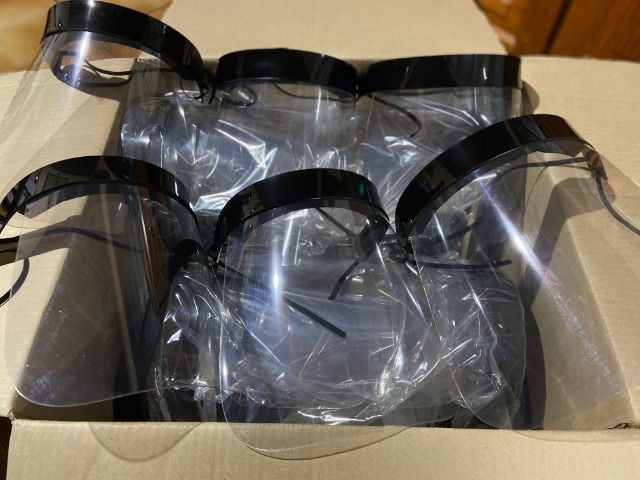 Máscaras de proteção acrílica tipo Face Shield - Foto 6