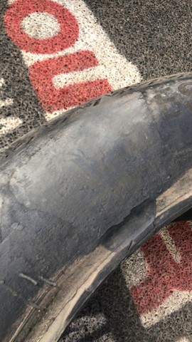 Par de pneus Bridgestone Turanza (um deles com detalhe) - Foto 4