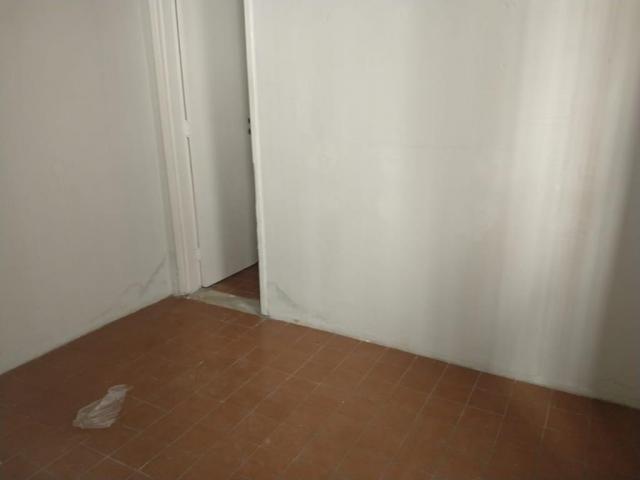 Alugo apto em frente a ufc com 90m, 3 quts + dependencia 1 vaga coberta r$ 950,00 parcelo - Foto 8