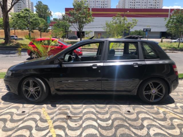 Fiat Stilo com Teto Solar, Rodas 17'', Suspensão preparada, Caixa de som, DVD - Foto 12
