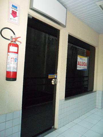 Salas na Galeria Menezes - Foto 4