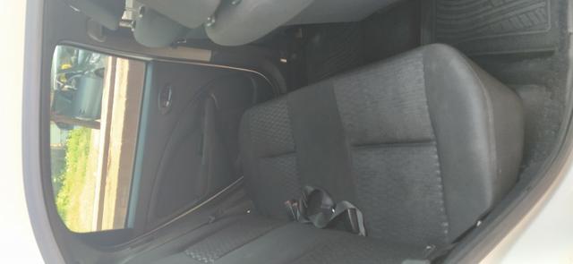 Toyota Etios Hatch 2015 - Foto 4