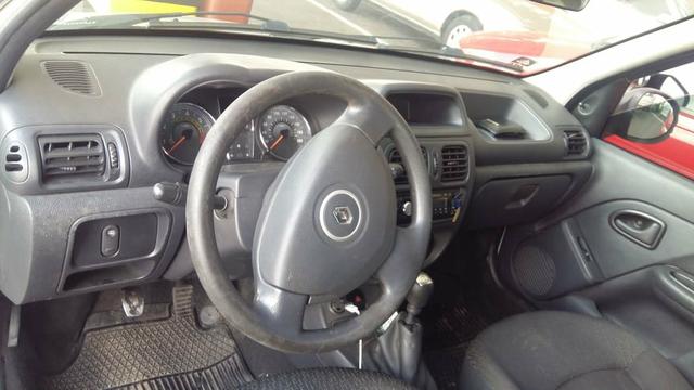 Clio Hatch - Foto 2