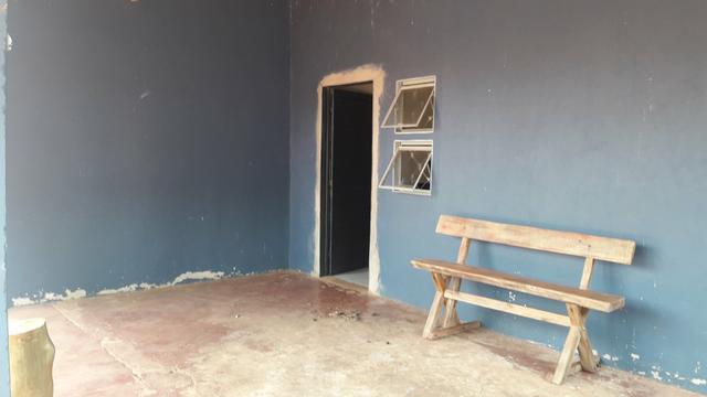 Vendo casa ou troco por chácara - Foto 4