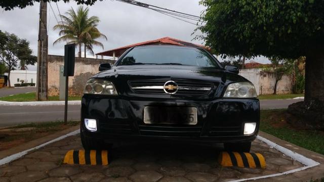 Vendo Astra Hatch 2.0 Completo Ar Direção Super Conservado! - Foto 14