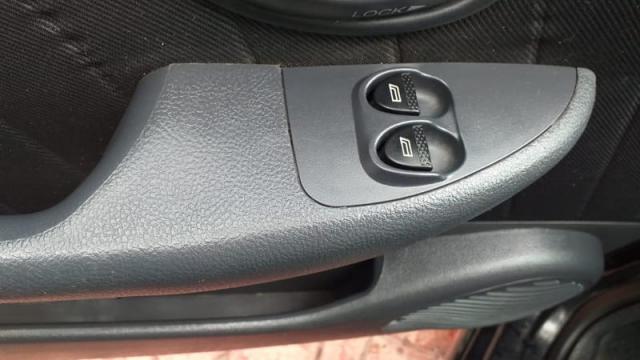 FIAT PALIO 1.0 MPI FIRE 8V FLEX 4P MANUAL - Foto 11