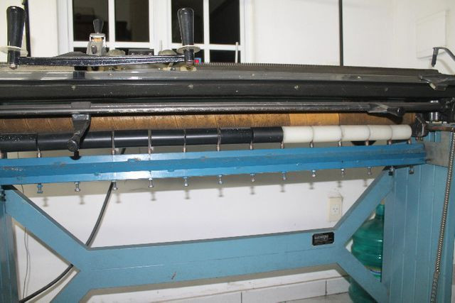 Maquina de tecer tricot coppo 10 de 1,20 c/ motorização de inversão - Foto 2