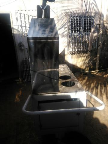 Vende-se um carrinho de churrasco semi novo - Foto 4