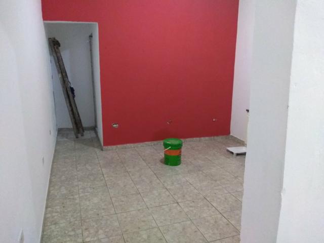 Alugo casa 2 cômodos - Foto 5