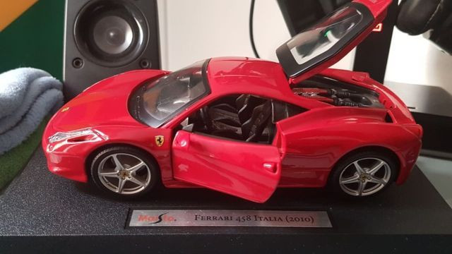 Ferrari Vermelha Maisto 458 Itália Novo - Foto 2