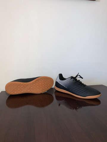 tenis futsal tamanho 45