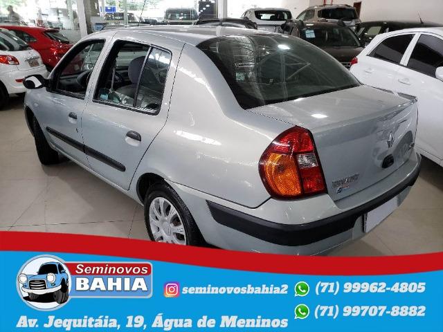 Renault Clio Sedan Authentique 1.0 Manual Gasolina 2004 - Foto 3