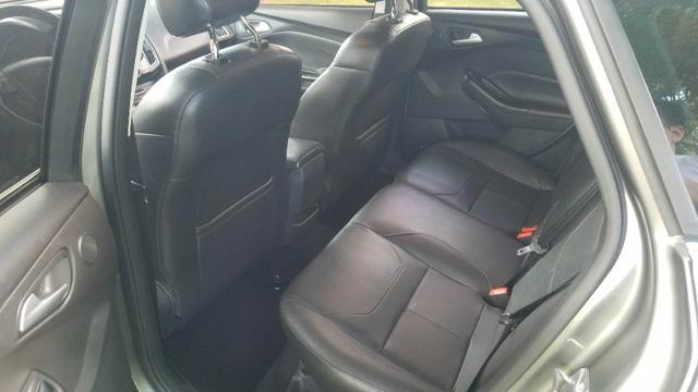 Ford Focus Titanium Powershift 2.0 estado de novo, apenas 33.000km!! - Foto 6