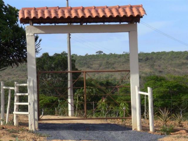 Sítio na região de Três Marias Com 50.000 m² aproximadamente 300 m² de área construída.