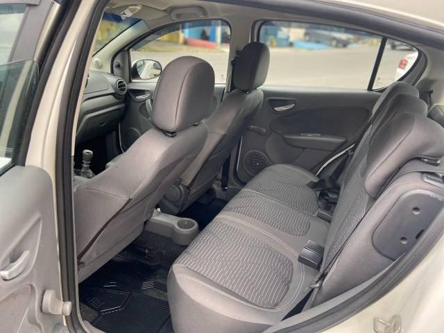 Palio 1.4 Attractive - 2016 Completo - 6 mil de entrada - Foto 7