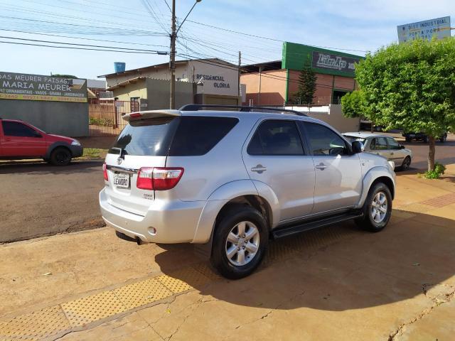 HILUX SW4 2011/2011 3.0 SRV 4X4 7 LUGARES 16V TURBO INTERCOOLER DIESEL 4P AUTOMÁTICO - Foto 3