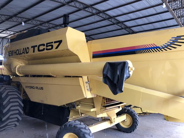 Colheitadeira new holland TC 57 - Foto 5