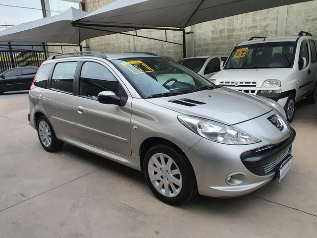 Peugeot 207 sw xs automática 2011
