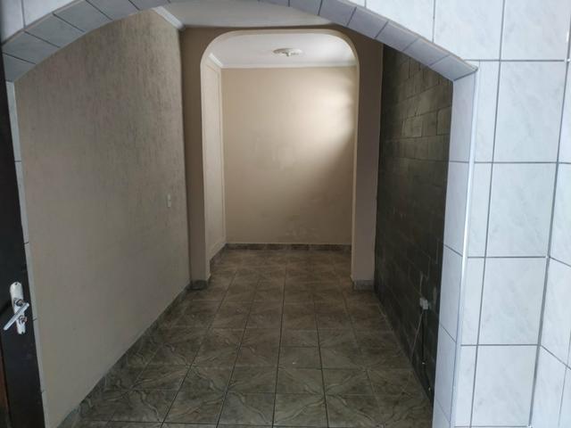 Casa 3 cômodos com garagem portão automatizado - Foto 4