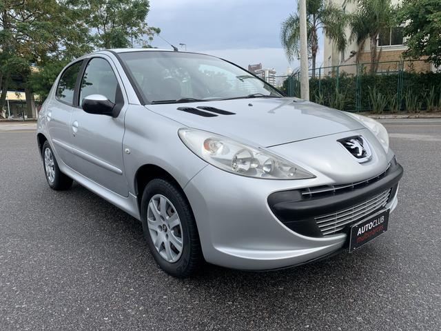 Peugeot 207 Completo 1.4 Flex 2011 impecável - Foto 7