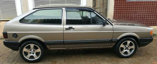 Volkswagen gol GL motor 1.8 cor bege ano 1991 muito conservado. - Foto 7