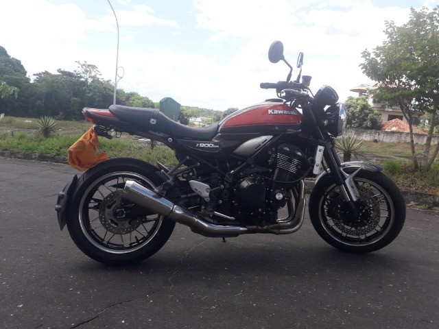 VENDE-SE UMA MOTO KAWASAKI
