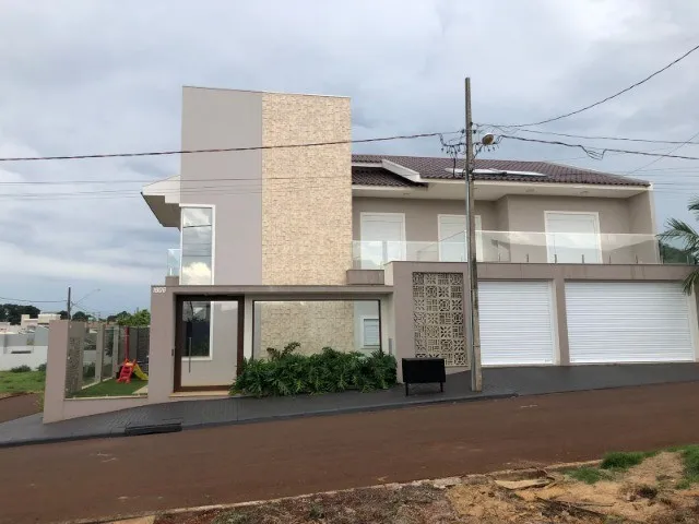 Sobrado de altíssimo padrão de + de 420 metros construídos