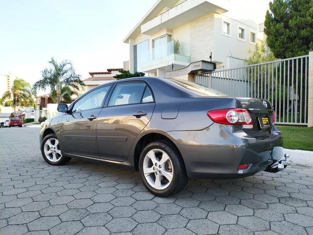 Corolla GLI Automático - Foto 17
