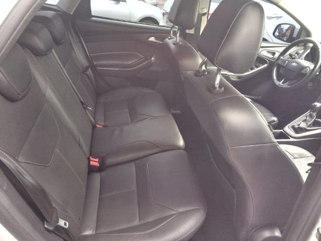 Focus Hatch 1.6 Se Plus - Foto 12