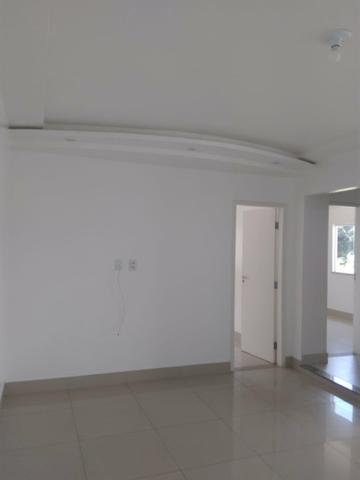 Alugo apartamento no Tomba próximo a praça