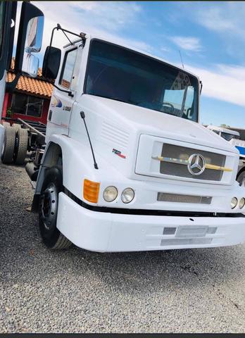 Mercedes-benz 1620
