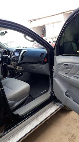 Vendo ou troco hilux em sw4 - Foto 7