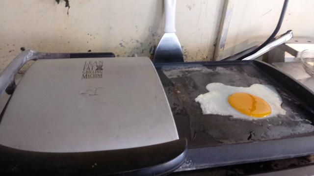 Chapa + Grill eletrica Geoge Foreman - Foto 3