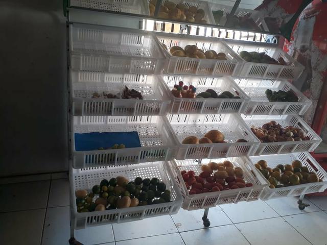 Frutaria novinha pouco mês de uso