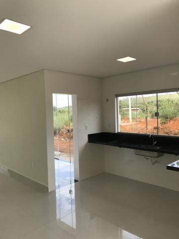 Jander Bons Negócios vende casa de 3 qts, suíte, Pe direito Dublo no Cabv - Foto 3