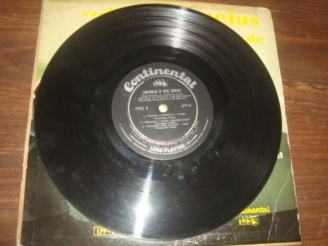 Dóris Monteiro, Confidências, Fernando Cesar, Vinil 10 pol 33 rpm, usado excelente - Foto 4