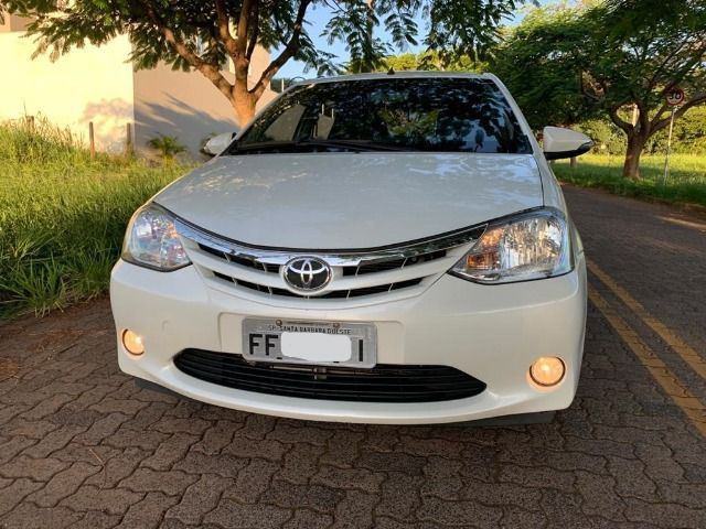 Etios 1.5 XLS - Foto 12