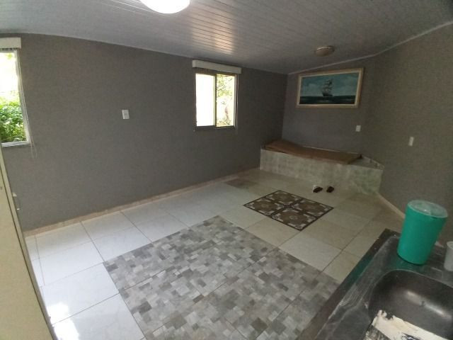 Alugo casa de um quarto na Freguesia!