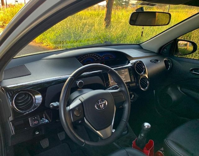 Etios 1.5 XLS - Foto 5