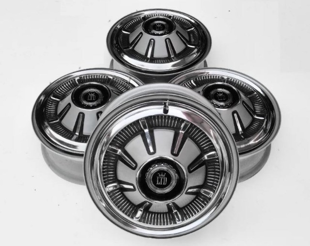 Roda Com Calota Ford Ltd 69 À 70 Aro 15 Tala 5 Original