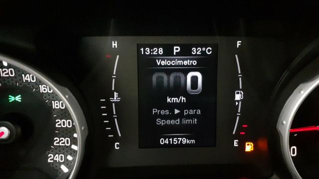 Fiat Toro Freedom Diesel 4×4 2018/2019 - Foto 13