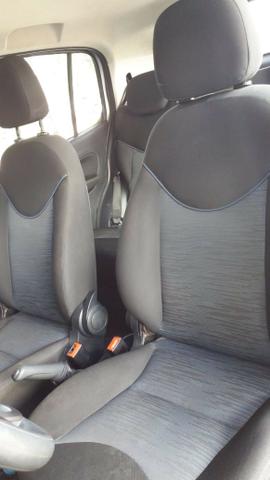 Uno Attractive 1.0 Completo - 2016 - Foto 5