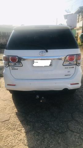 Toyota Hilux SW4 2013 - Foto 2