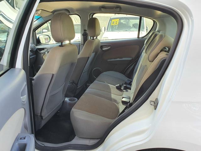 Palio Essence SP 1.6 2014 Completinho - Foto 12