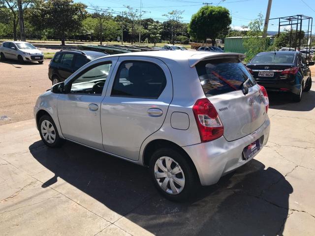 TOYOTA ETIOS 2015/2015 1.3 X 16V FLEX 4P MANUAL - Foto 2