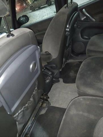 Vendo ou Troco Picasso Ano 2009 Motor 1.6 Com GNV - Foto 7